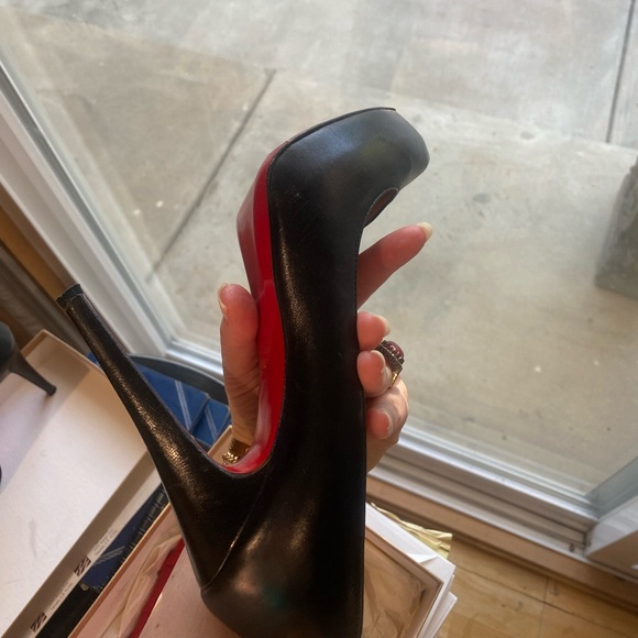 Authentic Christian Louboutin Platform Pumps 37 - Picture 9 of 16